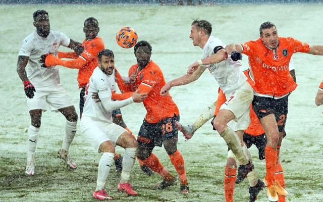 Medipol Başakşehir Sivasspor maçında kazanan yok! İki takıma da 1 puan - Resim: 0