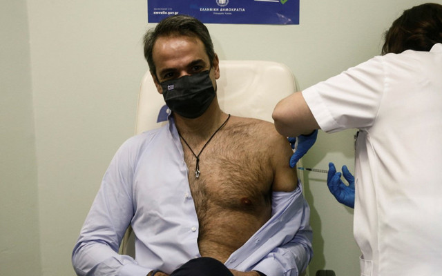 Yunanistan Başbakanı Kiryakos Miçotakis aşının ikinci dozunu yaptırdı - Resim: 0