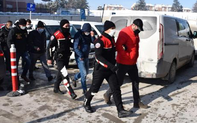 Eskişehir'de SGK'yı zarara uğrattılar! 'Sahte sigortalı' operasyonunda 26 gözaltı - Resim: 0