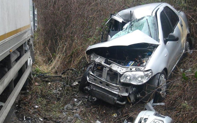 Sarıyer’de kaygan yolda feci kaza: 1 ölü 1 yaralı - Resim: 0