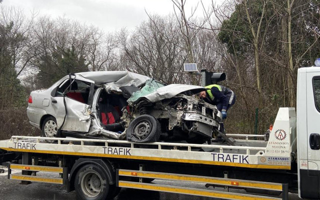 Sarıyer’de kaygan yolda feci kaza: 1 ölü 1 yaralı - Resim: 1