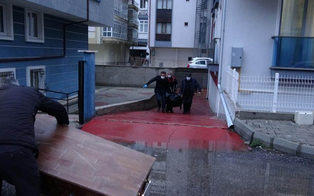 Isparta'da 2 gündür haber alınamıyordu! Emekli eczacı kaldığı apartta ölü bulundu - Resim: 1