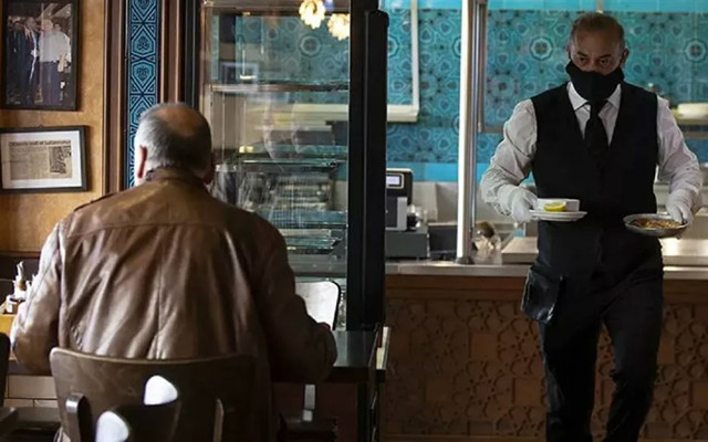 Ahmet Hakan'dan çağrı: Açın lokanta ve kafelerin önünü, duyun feryadı - Resim: 0