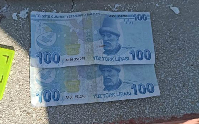 Ankara'da 'sahte para' tuzağında son kurban simitçi! Sivil polisin dikkatiyle yakalandılar - Resim: 0