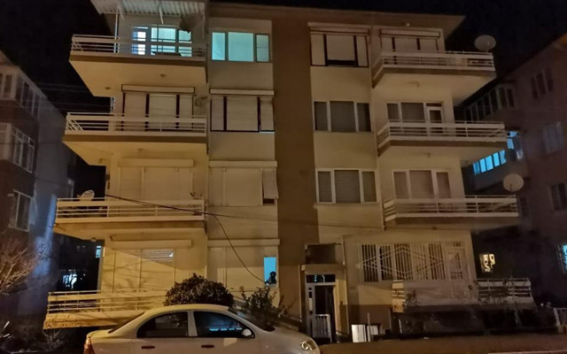 Balıkesir'de korkunç olay! Başına poşet geçirilmiş ve boğazı kesik halde bulundu - Resim: 0