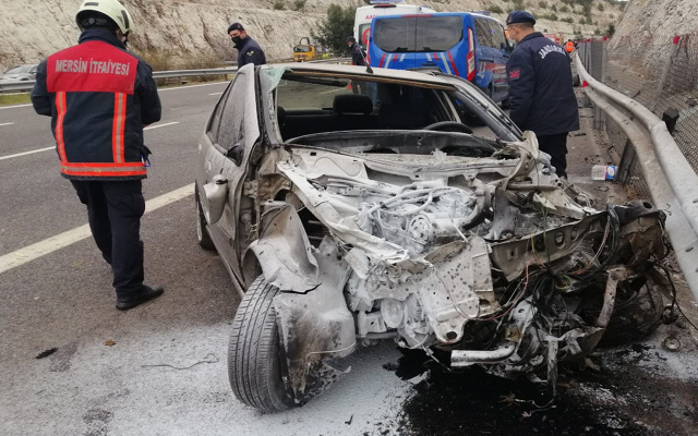 Pozantı-Ankara otoyolunda 2 otomobil çarpıştı! 1 kişi öldü, 7 kişi yaralandı - Resim: 0