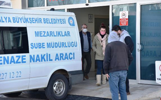 Antalya'da falezlerden düşerek ölmüştü dram çıktı! Mezarlıkta böyle dua etmiş - Resim: 1