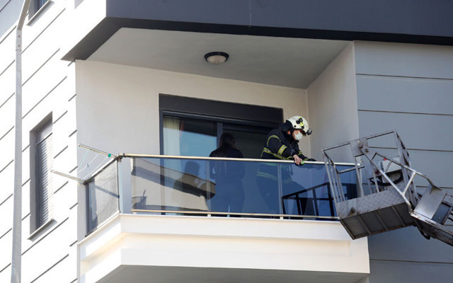 Antalya'da 2 yaşındaki çocuk annesini balkona kilitledi - Resim: 0