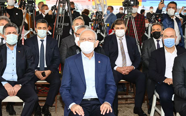 Kemal Kılıçdaroğlu: Bizim belediye başkanlarımıza engel çıkartmayın - Resim: 0