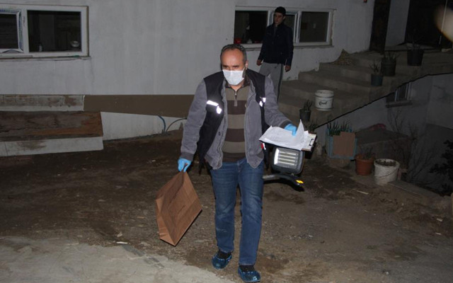 Denizli'de ihanetle suçladığı eşini defalarca bıçakladı - Resim: 1