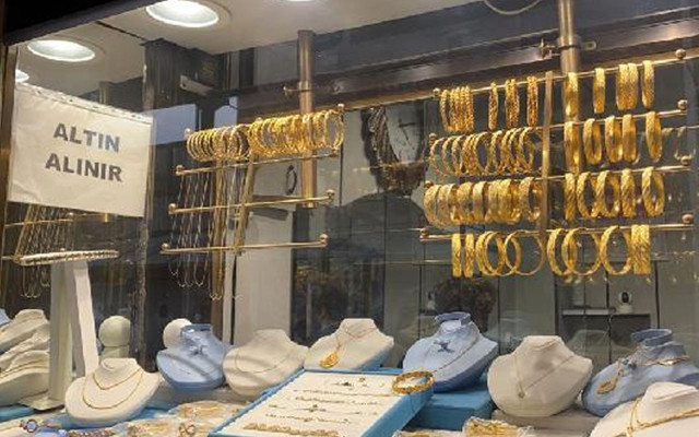 Konya'da çaldığı altınlar imitasyon çıkan şüpheli: Zevk için yaptım, o da sahte çıktı - Resim: 0