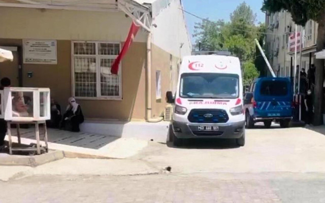 Şanlıurfa'da aile içinde kan aktı: Eşini öldürüp aynı silahla intihara kalkıştı - Resim: 0