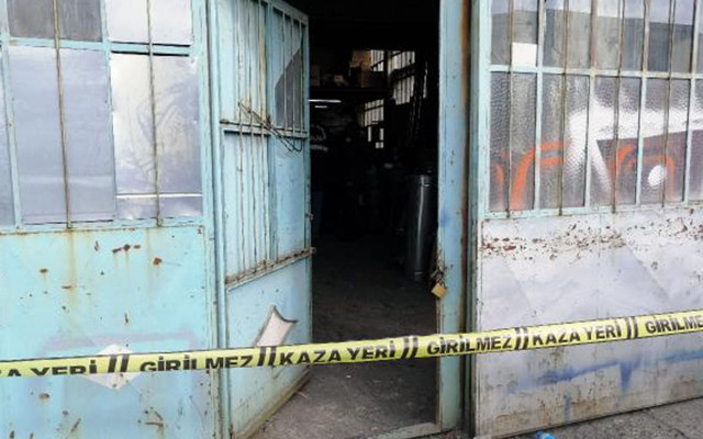 Konya'da akılalmaz ölüm: Açmaya çalıştığı yağ varili patladı - Resim: 1