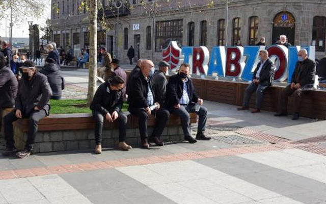 Doğu Karadeniz'de vakalar neden arttı? Bilim Kurulu Üyesi Prof. Dr. Tevfik Özlü açıkladı - Resim: 0