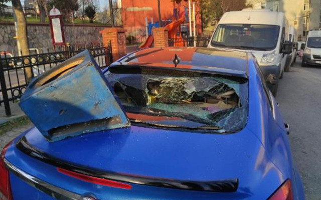 Beyoğlu'nda dayısından para alamayan yeğen hıncını arabasından çıkardı - Resim: 2