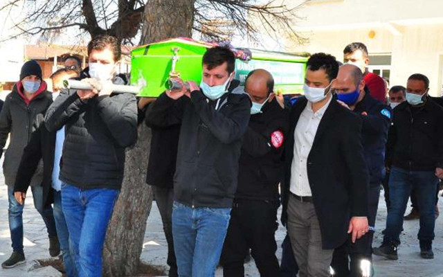 Manisa'da Semiha Peker toprağa verildi! Eğer yaşasaydı doğum gününü kutlayacaktı - Resim: 2