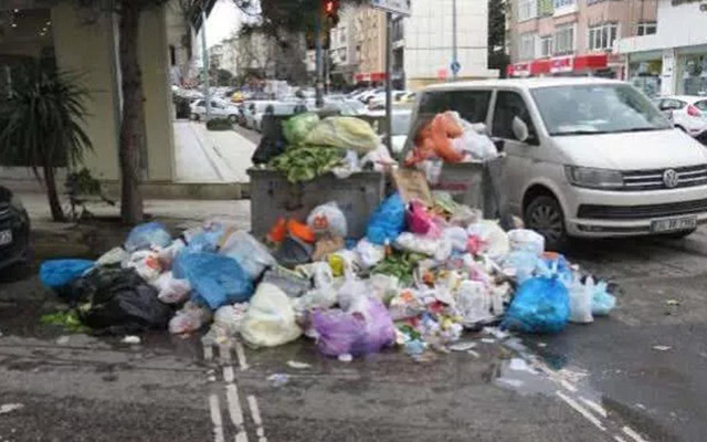 İBB'nin 'çöp' açıklaması Maltepe sakinlerini isyan ettirdi - Resim: 0