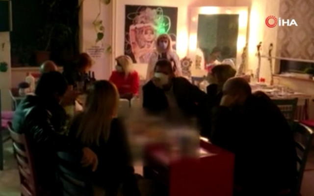 Polis bastı! Ankara'da mekanlarını pavyona çevirdiler ceza yağdı - Resim: 0