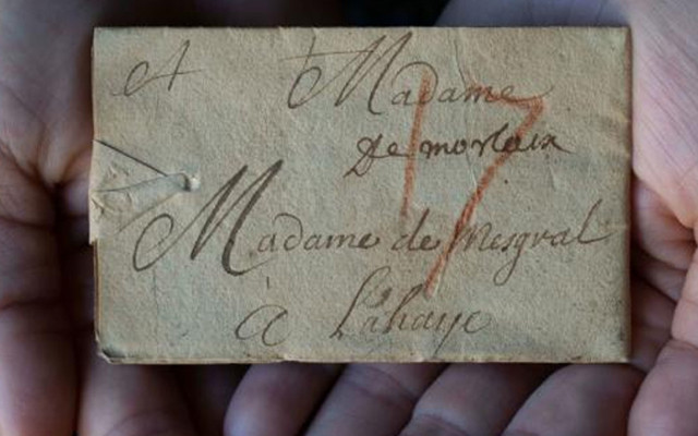 Hollanda'da 300 yıllık gizem çözüldü: Şifreli katlanmış mektupta yazana bakın - Resim: 0