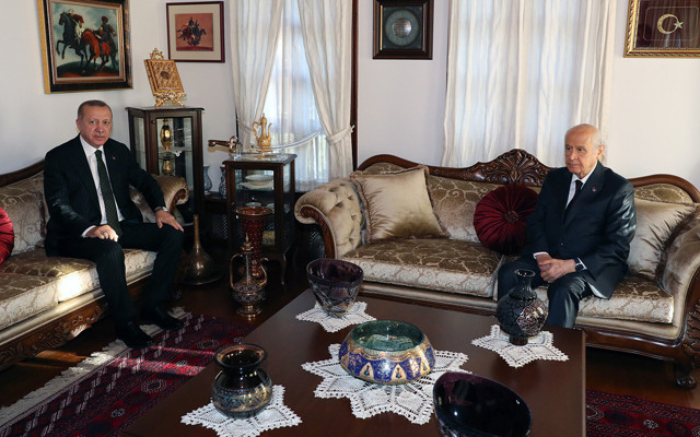 Cumhurbaşkanı Erdoğan'dan Bahçeli'ye evinde ziyaret - Resim: 0