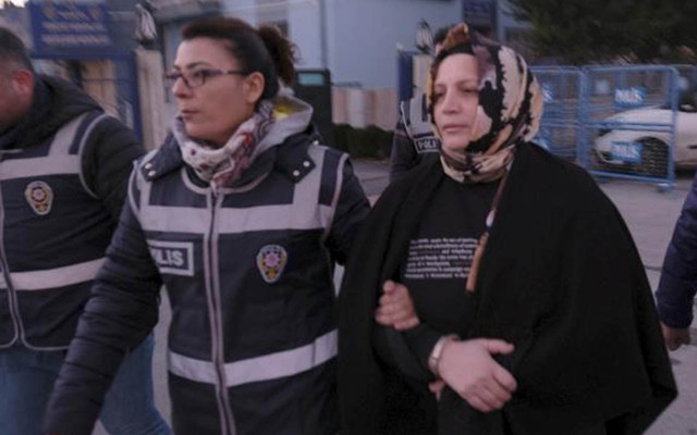 Konya'da kocasının sevgilisini öldürdü! Mahkeme tahrik ve iyi hal indirimi uyguladı - Resim: 0