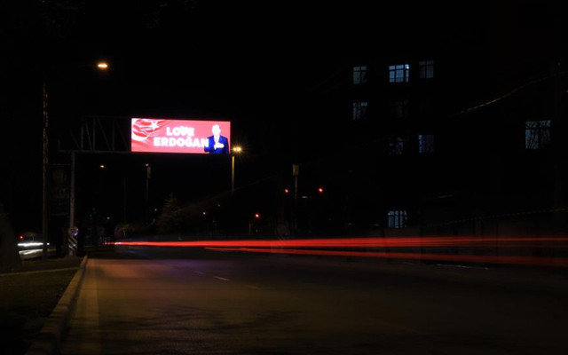 ABD New York'taki 'Stop Erdoğan' skandalına üç ilden 'Love Erdoğan' yanıtı - Resim: 3