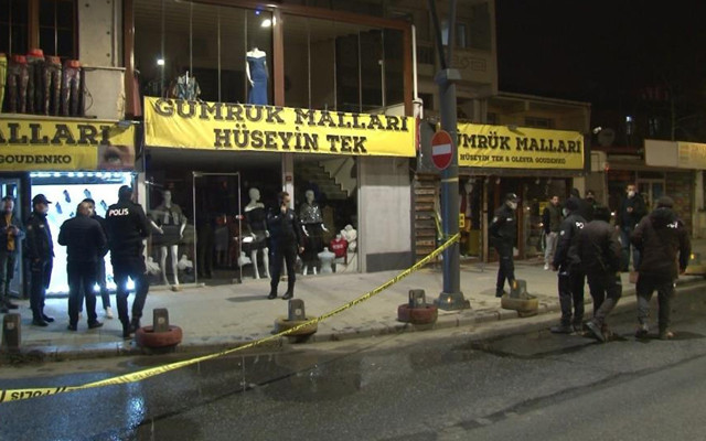 Üsküdar'da kısıtlama saatinde esnafa silahlı saldırı: Bacak ve kasık bölgesinden yaralandı - Resim: 0