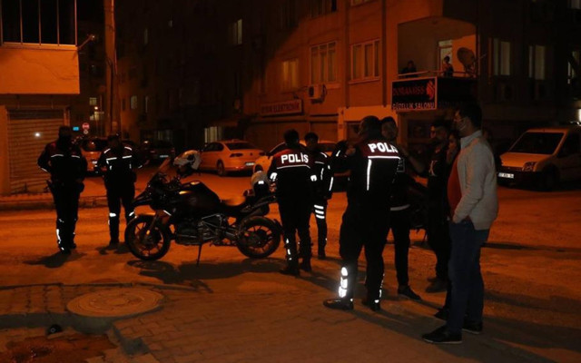 Antalya'da husumetlisinden kaçan adamı hırsız zannedince dayak attılar - Resim: 2