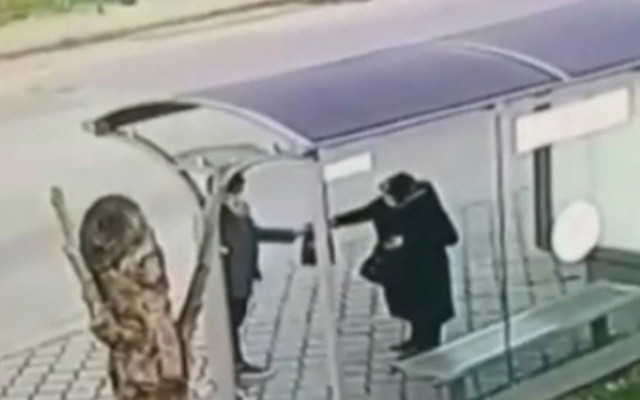 Bu kez Sakarya! FETÖ korkusu ile dolandırdılar paraları sayarken yakalandılar - Resim: 0