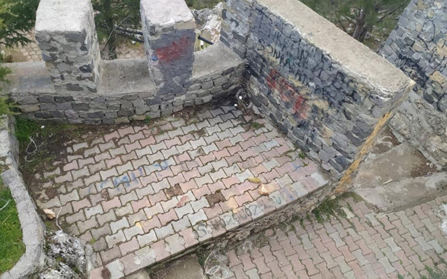 Burdur'da parkta bıçaklı vahşet! 17 yaşındaki genç kız öldürüldü - Resim: 1