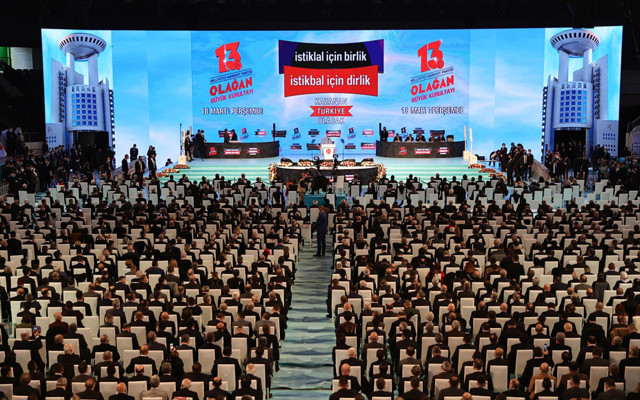 Devlet Bahçeli 10. kez MHP Genel Başkanı seçildi! 'HDP açılmamak üzere kapanmalı' deyip CHP ve İYİ Parti'yi topa tuttu - Resim: 1