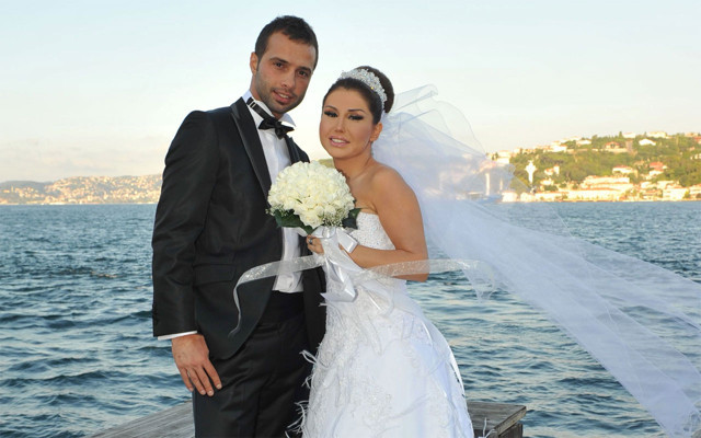Ceylan Ahmet Tatlı ile evlenip İbrahim Tatlıses'e gelin olmuştu! Ceylan'ın 2. eşi - Resim: 2