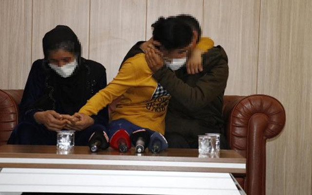 İkna yoluyla teslim olan terör örgütü PKK üyesi 2 şahıs Mardin'de aileleriyle buluştu - Resim: 1