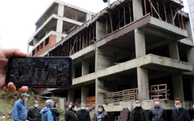 Paraları aldı daireleri kayınvalidesinin üzerine geçirdi! Müteahhit dolandırıcılıkla suçlandı - Resim: 0