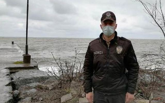Trabzon'da denize düşen kız, bekçi sayesinde hayatta kaldı - Resim: 0