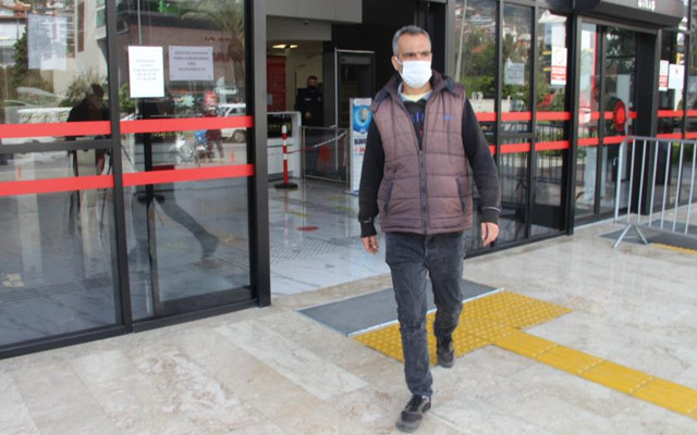 Antalya'da eşini öldüren arkadaşına 'adamsın' diyen kişi: Türk kadınlarından özür diliyorum - Resim: 0