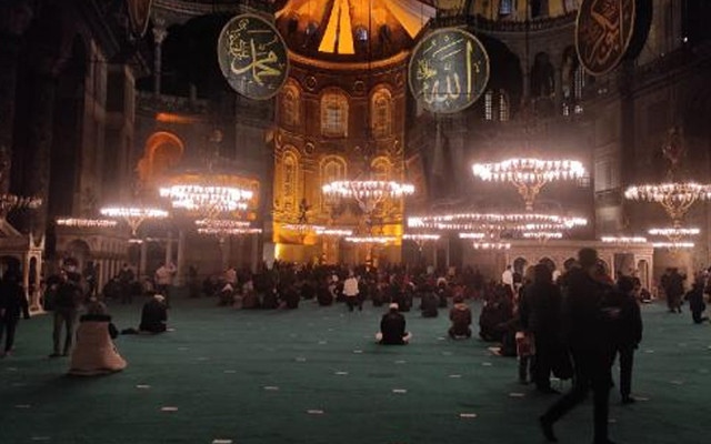 Ayasofya Camii'nde 87 yıl sonra Berat Kandili heyecanı - Resim: 1