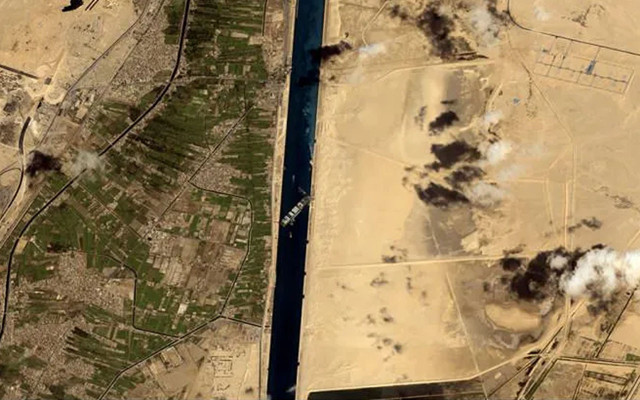 Dünya ticareti tıkanmıştı! 'The Ever Given' gemisi hakkında önemli açıklama - Resim: 0