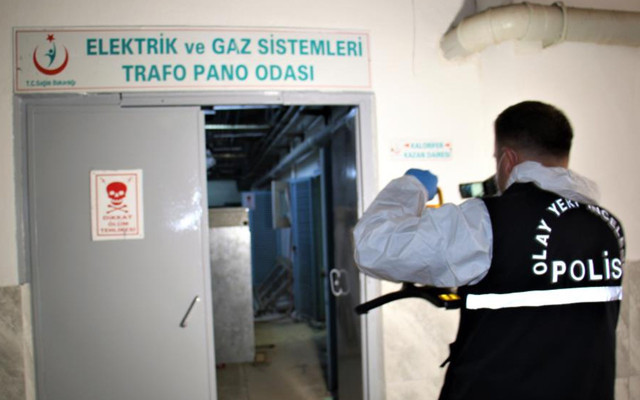 Elazığ'da eski hastanenin trafosuna giren hırsızlık şüphelisi akıma kapılıp öldü - Resim: 0