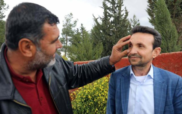 Gaziantep'te gözleri sayesinde muhtar oldu! 'Van kedisi gibisin' diyorlar - Resim: 0