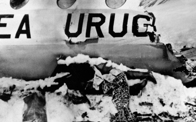 49 yıl önceki uçak kazasında sağ kalan yolcudan itiraf: Ceset yedik - Resim: 0