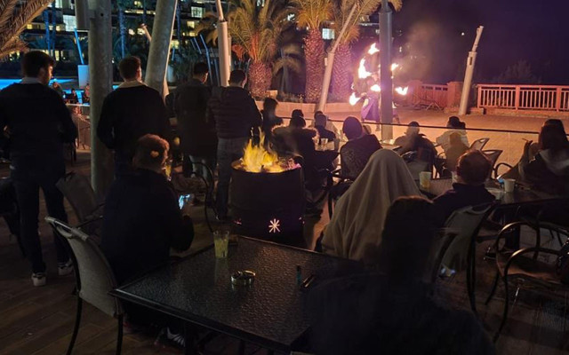 Aydın'da 400 kişi yasakları hiçe saydı! 5 yıldızlı otelde 'korona' partisi - Resim: 2