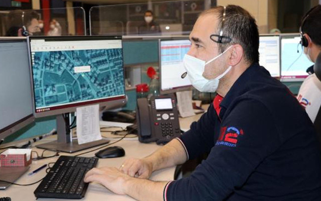 Eskişehir'de 240 bin çağrının 110 bini asılsız! Sevgilisini özleyen de suyu biten de 112’yi arıyor - Resim: 1