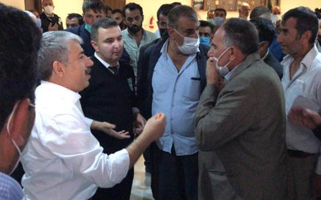 Borçları 5 milyon lira! Şanlıurfa'da elektrikleri kesilen çiftçiler DSİ binasında gerginlik çıkardı - Resim: 2