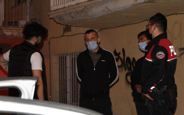 Denizli'de asker kaçağı gençlerin akşam kaçamağı pahalıya patladı - Resim: 1