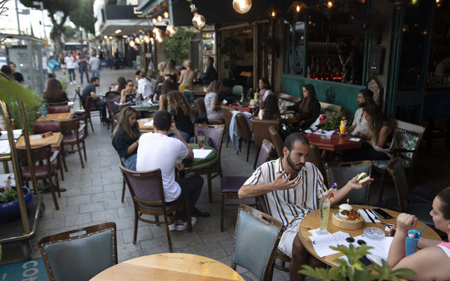 İsrail’de hayat aşı sayesinde normale dönmeye başladı - Resim: 0