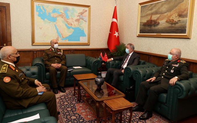 Milli Savunma Bakanı Hulusi Akar, Libya Genelkurmay Başkanı Elhadad'ı kabul etti - Resim: 0