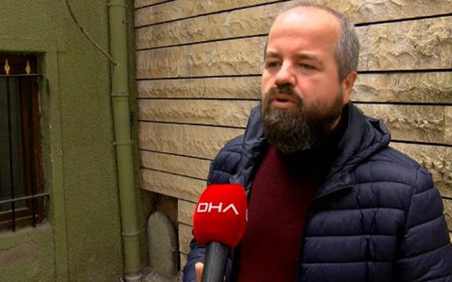 İstanbul mezarlarının kötü kaderi: Altında kaldığı binanın pis suyu da üzerine akıyor - Resim: 2