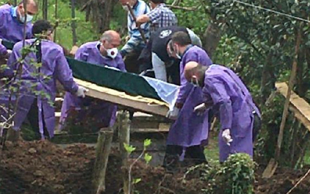 Trabzon'da baba- kızın kaderi bir oldu: 3 saat arayla Covid-19'dan öldüler - Resim: 1