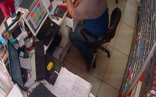 Samsun'da gizli kamera hırsızlığı ifşa etti! 'Eşim dahi bana inanmazdı' - Resim: 1